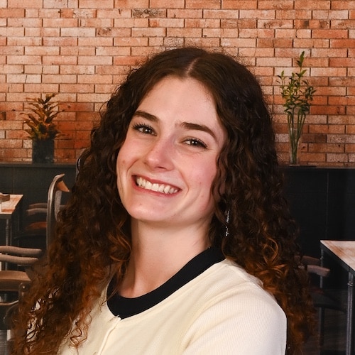 Avery Kneefe headshot